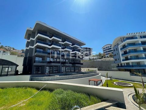 Real Estate in a Two-Block Ready-to-Live Site in Kargıcak Alanya With its unique beaches, green nature, and wide streets Kargıcak is a frequently preferred area in Alanya for both living and investment purposes. Kargıcak has all the necessary facilit...