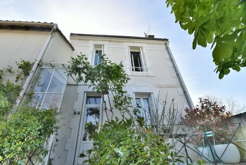 Dpt (16), à vendre ANGOULEME Victor Hugo: maison 5 chambres, avec jardin