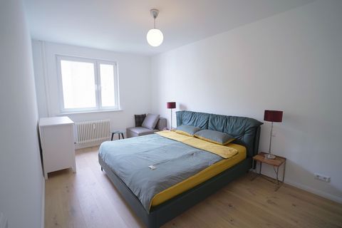 This freshly renovated apartment is located in the quiet and safe Charlottenburg in Berlin, just 5 minutes walk to the Spree River, 1 km to Berlin Technology University, walking distance to subway U2 Deutsche Oper. The apartment is completely renovat...