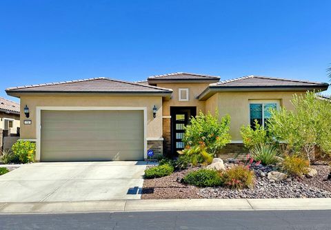 Step into luxury at Del Webb Rancho Mirage, the Coachella Valley's newest premier 55+ community. This Plan 7 Phase 2 Prairie modern villa sits gracefully on a North-facing premium lot, offering breathtaking mountain and expansive green-space views. C...