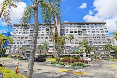 ENJOY THE SOUTH FLORIDA WEATHER AT THIS PEACEFUL AND ELEGANT ENVIRONMENT. READY TO MOVE IN. LARGE 2/BEDROOMS 2/BATHROOMS WITH LOVELY LAKE AND GARDEN VIEW, GREAT LAYOUT WITH AMPLE SPACE AND A LOT OF CLOSETS. STAINLESS STEEL APPLIANCES. THIS IS 55+ COM...