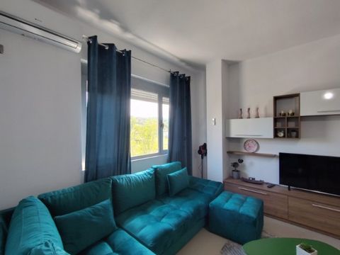 Apartment 1 1 for sale near the kavaja rock On the 3rd floor with an elevator and a balcony overlooking the main street It is located only 200 m from the sea Totally new furniture For more contact us at ...