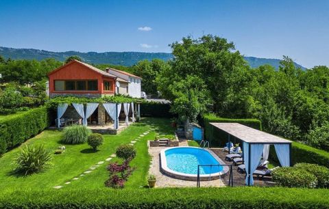 Rustic villa with swimming pool and large garden in Buzet area! Buzet is a small town perched on a velvet hill, surrounded by stone walls and enriched with divine authentic Istrian cuisine. It is widely known as the town of truffles, with truffle sit...