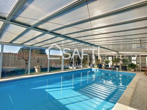 Spacieuse Villa de 4 chambres, avec dépendance de 40 m², cave, triples garages et piscine 10 X 5 sur 953 m²