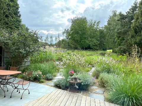 Предложение о покупке принято - остановка посещений - Grez Doiceau-Intercontinental Brussels Properties имеет удовольствие эксклюзивно представить вам великолепную недвижимость, 4 фасада, окруженную природой, с выходом в буколический и зеленый сад, в...