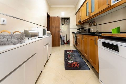 Description Fantastique appartement de 3 chambres au rez-de-chaussée avec petit patio au cœur de Barreiro. Venez découvrir votre prochaine maison. J’aimerais vivre dans le centre-ville de Barreiro. Où pouvez-vous rester à pied pour tout faire ? C’est...