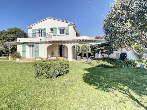 Villa T8 coeur village Fenouillet