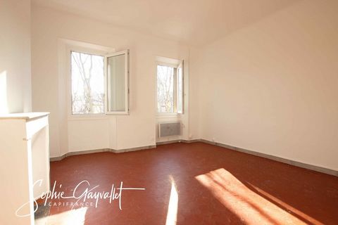 Appartement T2 de 43 m² au Cur du village de Velaux