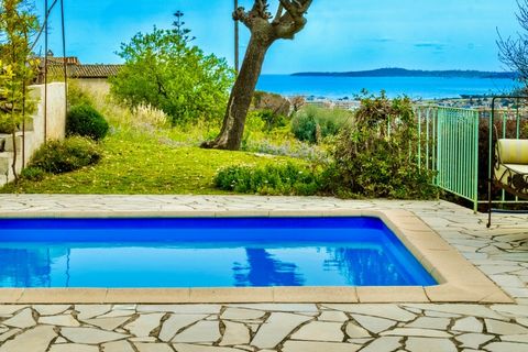 Maison de plain-pied, vue mer, piscine