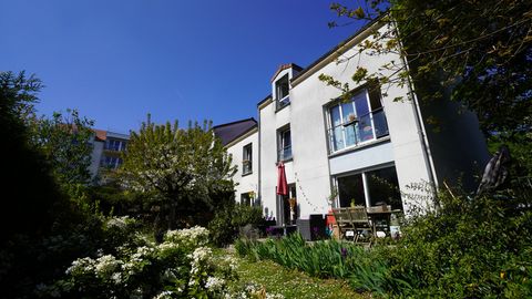 Maison viager à vendre occupé temporairement 6 pièces MONTMORENCY (95)