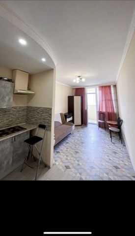 1-room Studio-Apartment in a new building renovated with a panoramic view from the window. At the address: Lobachevsky lane, 7, Darnitsa. Near a school, kindergartens, shopping centers, gyms, a swimming pool, very good transport links. New renovation...