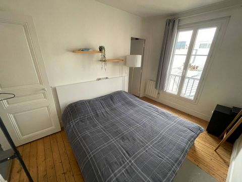 Our delightful one-bedroom Parisian apartment (with a sofa bed in the living room) is conveniently located just an 8-minute walk from three different metro stations. Step inside, and you'll find everything you need for a pleasant stay. Our well-appoi...