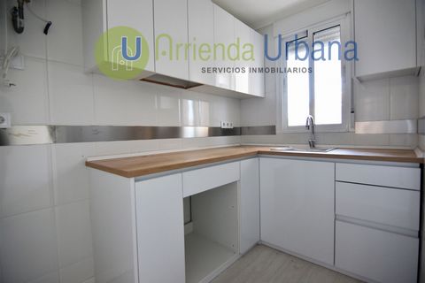  Charming apartment for sale in Santa Pola, located in the North area of the city. With a useful area of 55 square meters and 60 built meters, this property is located on the 2nd floor of a building built in 2008, which guarantees that it has the mos...
