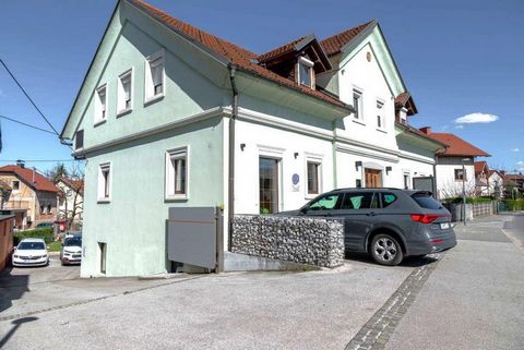 Discover an exceptional opportunity in Ljubljana’s vibrant Zelena Jama area: a captivating three-story detached house boasting approximately 600 m2 of space, designated as commercial property (commercial property, show room, shop). This versatile pro...