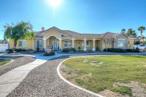 Beautiful Chandler single level custom family home with 2 x 6 construction, located within a County Island. This is an acre lot with no HOA restrictions or fees! Oversized 3 car garage, and huge driveway for all your friends, family, RV parking! Priv...