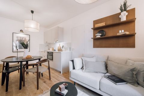 Splendid renovated and furnished apartment located Rue Saint-Maur, in the Bastille district. It is located on the 1st floor and is close to Goncourt and Belleville stations. In the surrounding area, one can find attractions such as the Palais des Gla...