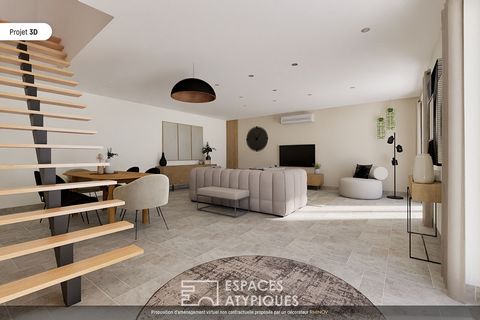 Located in the heart of the centre of the beautiful village of Briord, this Bourgeois house from 1800 completely renovated in 2023 is set on a plot of 740m2 with views of the Rhône. The entrance, magnified by the high ceilings, reveals a beautiful li...