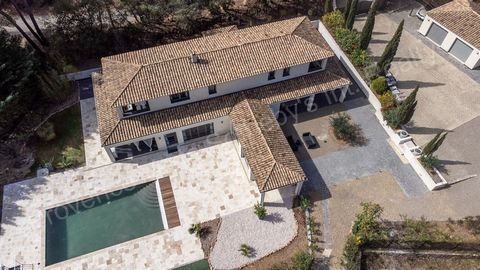 This lovely, modern villa sits just below the village of Tourtour – one of the most beautiful villages in France – and has panoramic views towards the village. The living space of 334 m2 is set across three floors. On the ground floor: a large entry ...