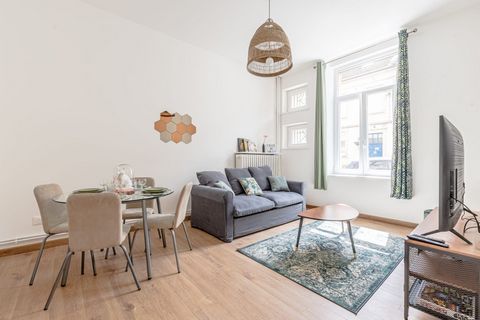 You will stay in an ideally positioned apartment, just 25 minutes by car from Metz or Luxembourg, with motorway access less than 800 meters away. The Geric shopping center, as well as its boutiques, are a short 5-minute drive away. In addition, Thion...