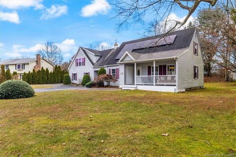 Welcome to a stunning property nestled in the heart of Old Saybrook! This expansive home, discreetly tucked in a secure enclave, offers not just a residence but a lifestyle. Boasting 6 bedrooms and 4.5 baths, this meticulously maintained home feature...