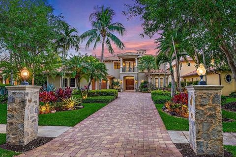 EXCEPTIONAL OPPORTUNITY to own a Newly Renovated Home in one of Palm Beach Gardens' most treasured locations! 'The Cove' is a gated enclave of only 20 Waterfront homes along the coveted Donald Ross corridor. This modern + elegant home is sits on almo...