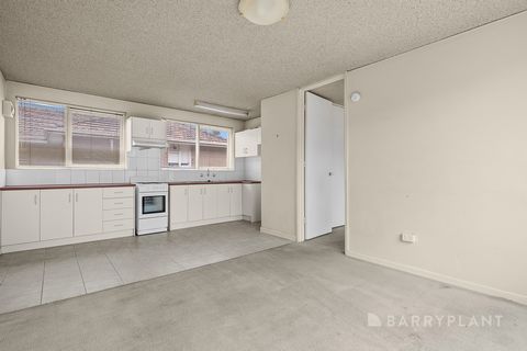 Boasting direct access to transport, cafes and Moonee Ponds Creek Trails, this affordable one bedroom apartment is not to be missed, whether it be a savvy first home or a great investment choice. An ample kitchen with tiled meals area adjoins a comfo...