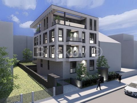 www.biliskov.com ID:14256 Maksimir, Petrova - new building A luxurious four-room apartment with a total gross floor area of ​​101.09 m2 on the 2nd floor of a building that will be completed in October 2024. The building has a total of six apartments,...