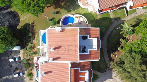 Located in Vale do Lobo. Introducing a luxurious 2-bedroom south-facing apartment in Vale do Lobo with a private pool. This exceptional 2-bedroom apartment offers a unique blend of sophistication and serenity, making it the perfect home or vacation r...