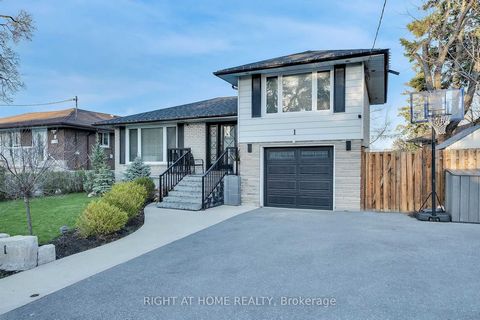 Stunning home is nestled within the popular Tam O'Shanter community & features tons of living space. A family oriented neighborhood close to shopping, grocery, 401, and both primary and secondary schools. A balanced blend of luxury, comfort & functio...