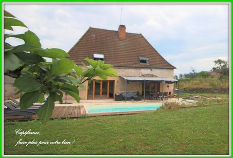 Dpt Saône et Loire (71), à vendre proche de CHAROLLES maison 165 m² 8 pièces 3 chambres sur terrain de 1 785,00 m²