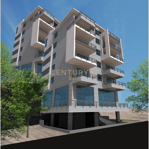 The apartment is in a new building that has just been completed it is organized in the living room the kitchen area three bedrooms a matrimonial room with its own toilet the day toilet and two balconies. The orientation of the apartment is north west...