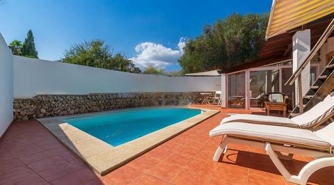 In the charming rural town of Trebalúger, within the municipality of Es Castell, a retreat of serenity and authenticity unfolds before you. The white houses, surrounded by high stone walls, trace a path towards this captivating country house. A haven...