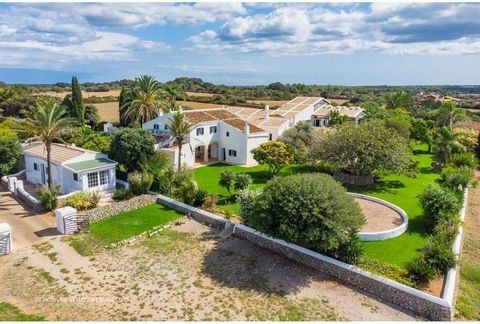 Stunning rustic finca on the outskirts of Alaior with beautiful gardens and views of this beautiful village. It has a tourist license, which is very uncommon in rustic properties in Menorca. What makes this house stand out is the spaciousness and lum...