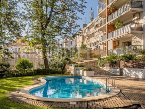 1-bedroom apartment with 82 sqm of gross private area, a balcony, one parking space, and a storage room, located in Villa Damasceno condominium with a pool, in Arroios, Lisbon. The apartment consists of one bedroom, a full bathroom, an equipped kitch...
