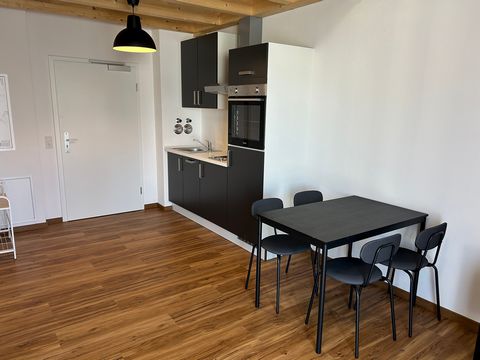 You can now move into this apartment on the second floor, which impresses with its upscale interior design. This attractive property is a first-time occupancy. The property is an attractive room. The new building ensures low energy costs (KfW 40 QNG)...