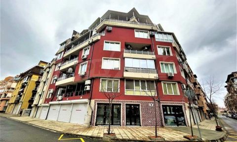 Agencia SUPRIMMO: ... oferta exclusiva! ¡La mejor propiedad! Espacioso, lujoso, gran apartamento a 70 m de las playas de Pomorie. El edificio se ha puesto en funcionamiento, se encuentra en la zona del Parque Aivazovsky y el complejo de la Rosaleda. ...