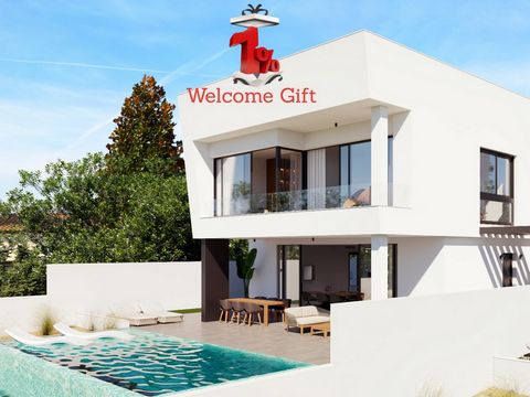 WELCOME present two luxury villas of 180 M2 with infinity pool of 40 M2 and jacuzzi area, large plot of 700 M2 each one, terraced area with sea views, and private garden that surrounds the properties allows you to enjoy all hours of sunshine, every d...