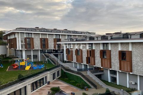 Flats in a Complex with City and Bosphorus Views in İstanbul Üsküdar Flats are situated in one of the most historical regions in İstanbul in Üsküdar. Üsküdar offers unique life spaces with its coast, green areas, and Bosphorus view. The region’s deve...