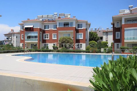Apartamento en un complejo con jardín y piscina cerca de campos de golf en Antalya Belek El apartamento amueblado está situado en una ubicación central en Belek, uno de los centros turísticos de Antalya. Belek es famosa por sus hoteles de cuatro esta...