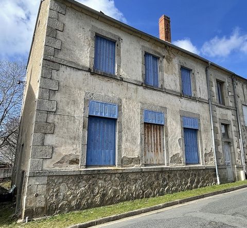 Cabinet Coubertin offers you, exclusively, in LACHAUX, near PUY GUILLAUME, THIERS and VICHY, a house of 160 m2, to renovate entirely, on a plot of 561 m2, including: On the ground floor: - a large room of about 40 m2 - two rooms of about 10 m2 (which...