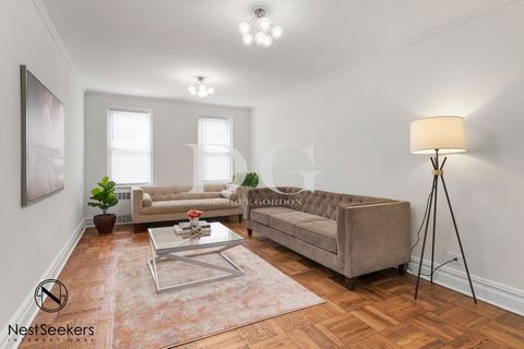 This Newly renovated 2 bedrooms 1 bath Trophy Sponsored unit apartment is like no other Kensington apartment. Featuring a completely new renovated satin windowed kitchen with tuns of cabinets and storage area for all your large kitchen and cleaning I...