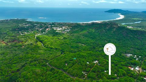 This incredible lot is located just 5 minutes from the center of Tamarindo, situated along the alternate road Los Jobos. Its strategic location allows for quick and excellent access, placing it in a privileged area away from the heavy traffic of the ...
