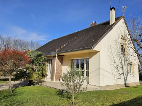 Maison 6 chambres, double garage, terrain 1900m²