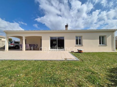 Maison à vendre 4 pièces LE CHAY (17) - Plain pied - 3 chambres - Garage