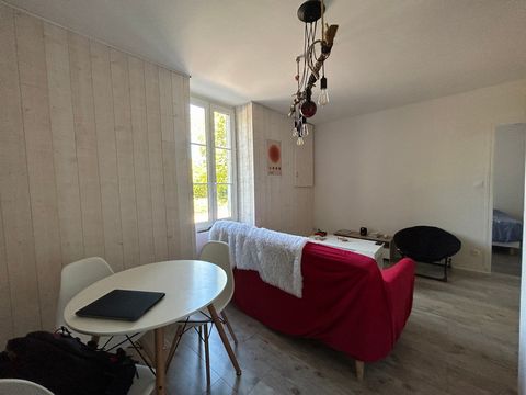 Dpt Côte d'Or (21), à vendre DIJON appartement T2 - Place du 30 Octobre
