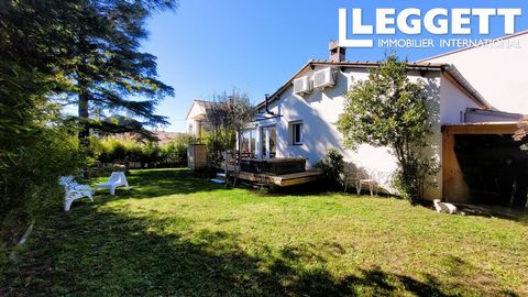 A35970JOB84 - Located in a quiet residential neighborhood of Montfavet, this beautiful 177 m² villa has been completely renovated in 2022, with no detail overlooked — floors, walls, ceilings, electrical, plumbing, and heating systems have all been re...