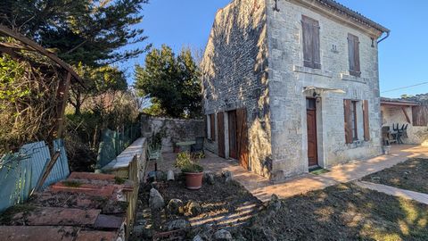 Maison à vendre SEGONZAC (16) Maison en moellons avec garage et grand jardin